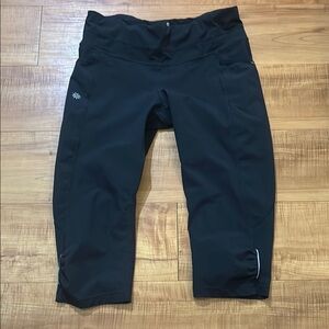 Women’s Dobby Be Free Knicker Athleta Black Performance Leggings Small